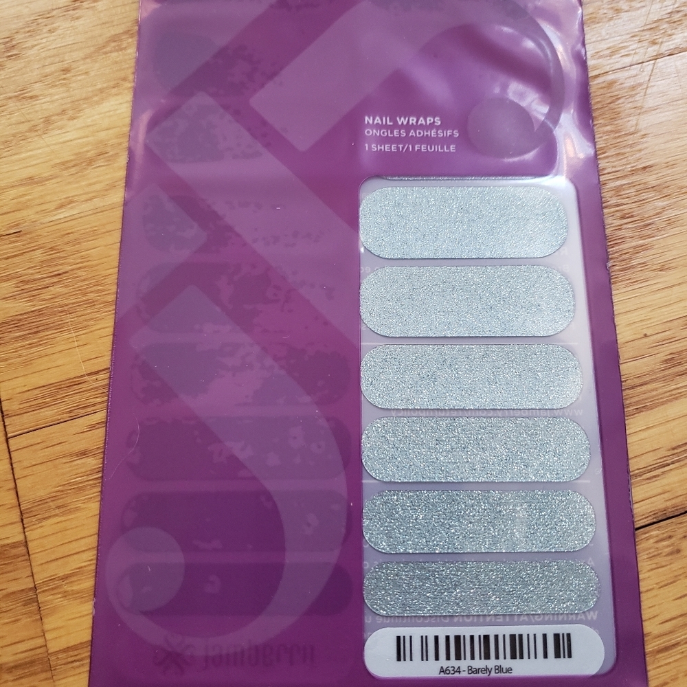 Barely Blue Jamberry nail wraps